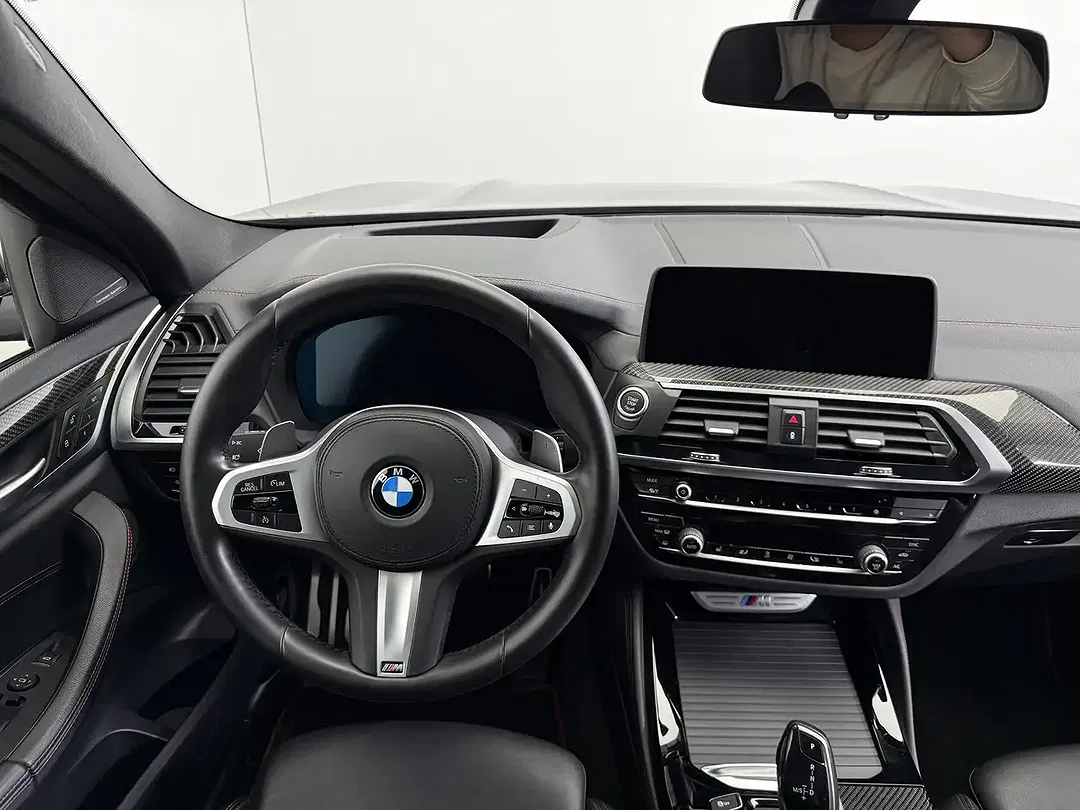 BMW X4 M - Thumbnail 6