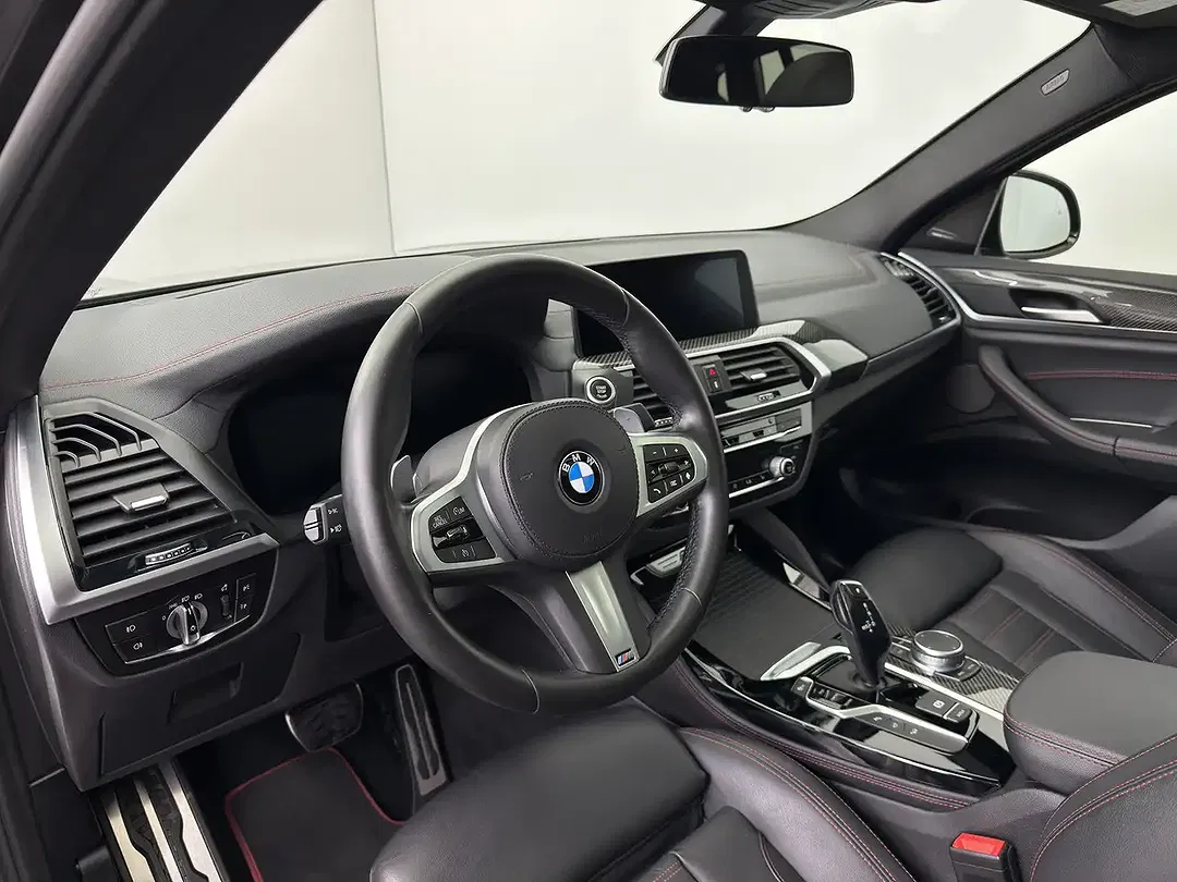 BMW X4 M - Thumbnail 5