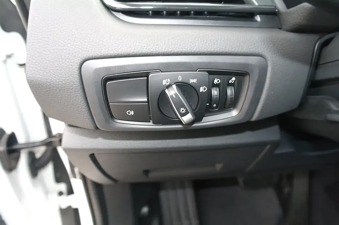 BMW 225 - Thumbnail 6
