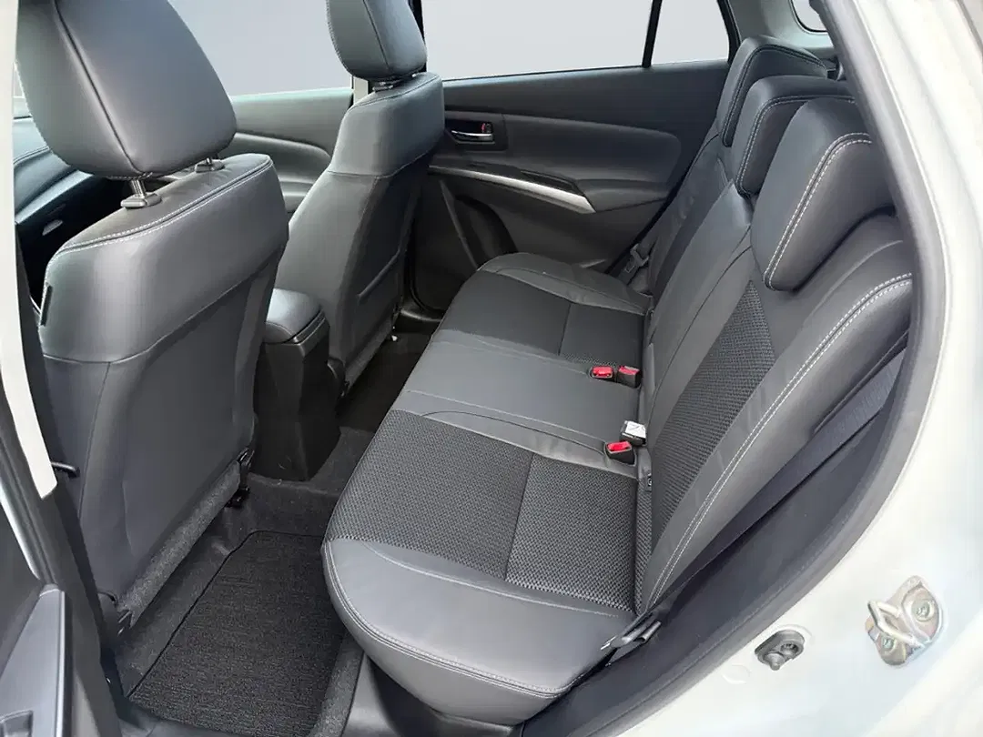 Suzuki SX4 S-Cross 1.5 Comfort+ - Thumbnail 13