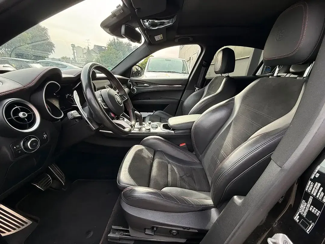 Alfa Romeo Stelvio Q4 Quadrifoglio - Thumbnail 13