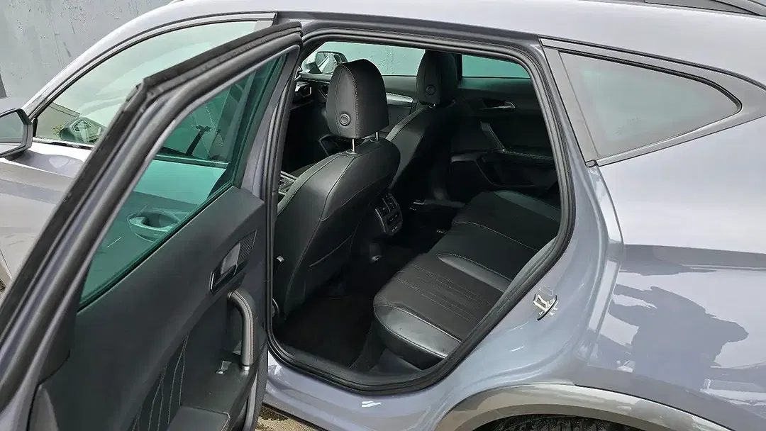 CUPRA Formentor 1.4 PHEV DSG - Thumbnail 8