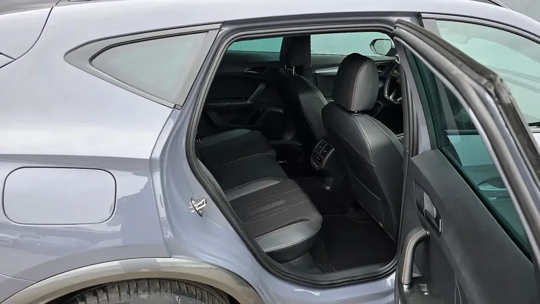 CUPRA Formentor 1.4 PHEV DSG - Thumbnail 9
