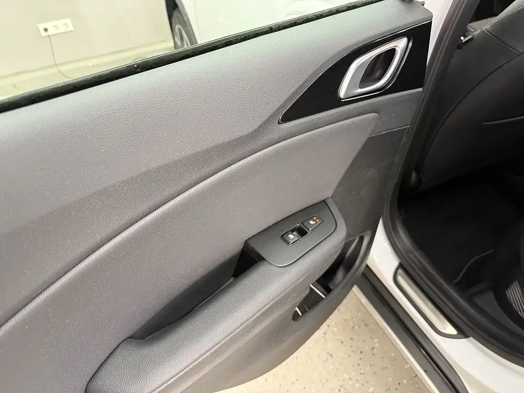 Kia XCeed PHEV Hybrid Spirit - Thumbnail 14