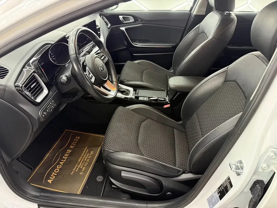 Kia XCeed PHEV Hybrid Spirit - Thumbnail 7