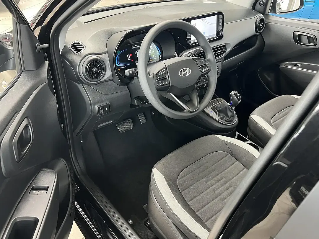 Hyundai i10 - Thumbnail 13
