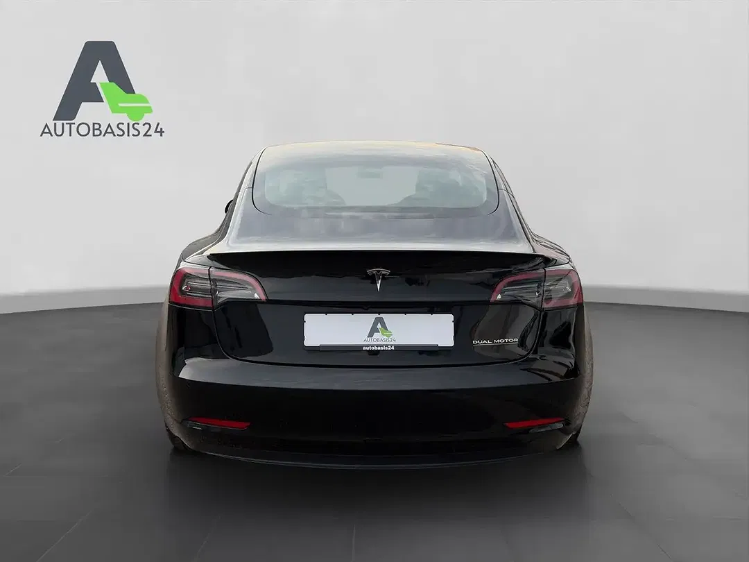Tesla Model 3 AWD Dual Motor Performance - Thumbnail 4