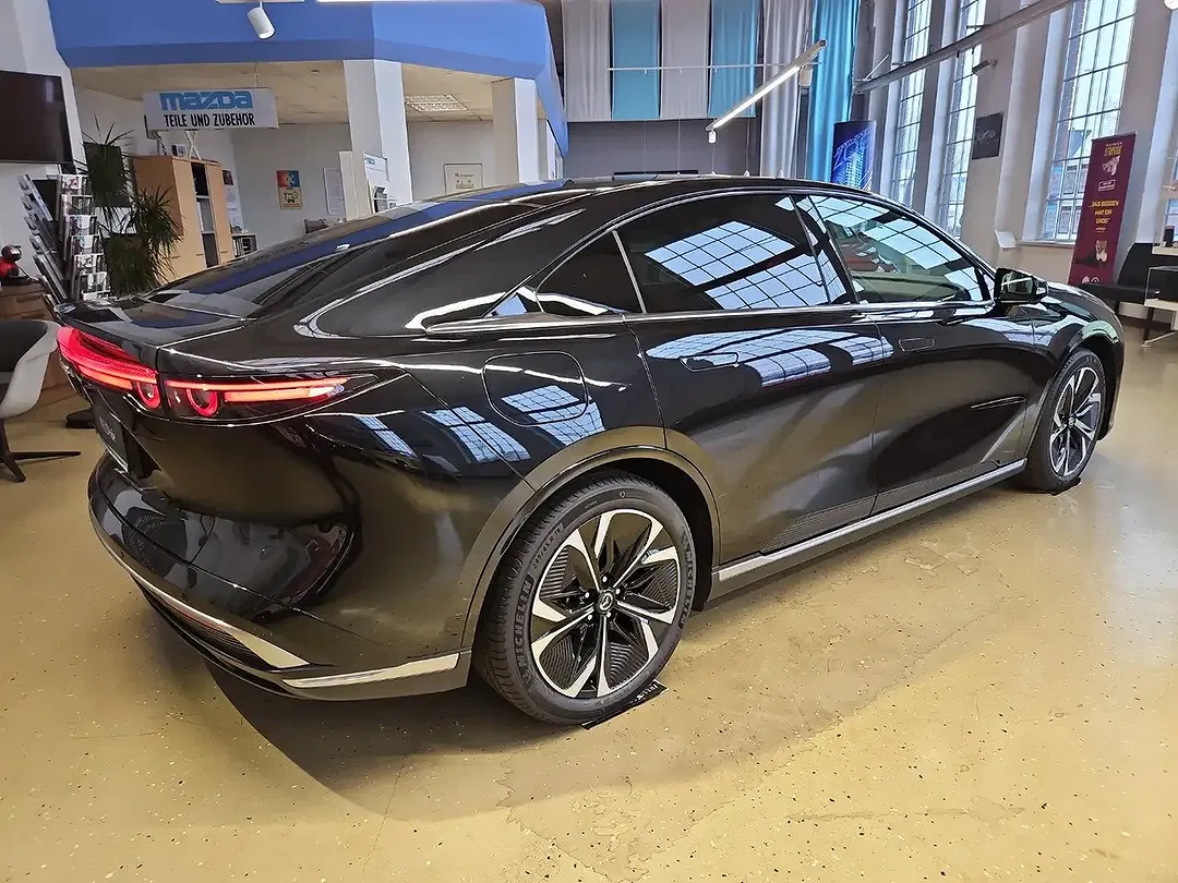 Mazda 6e EV Takumi Plus - Thumbnail 3