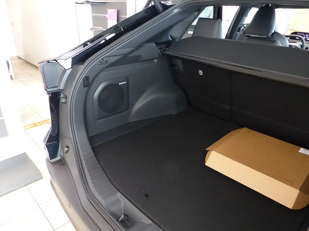 Subaru Solterra AWD Comfort - Thumbnail 13