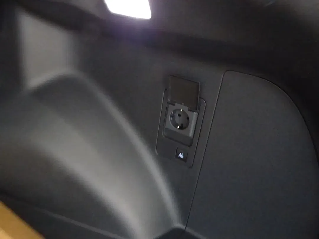 Subaru Solterra AWD Comfort - foto 15
