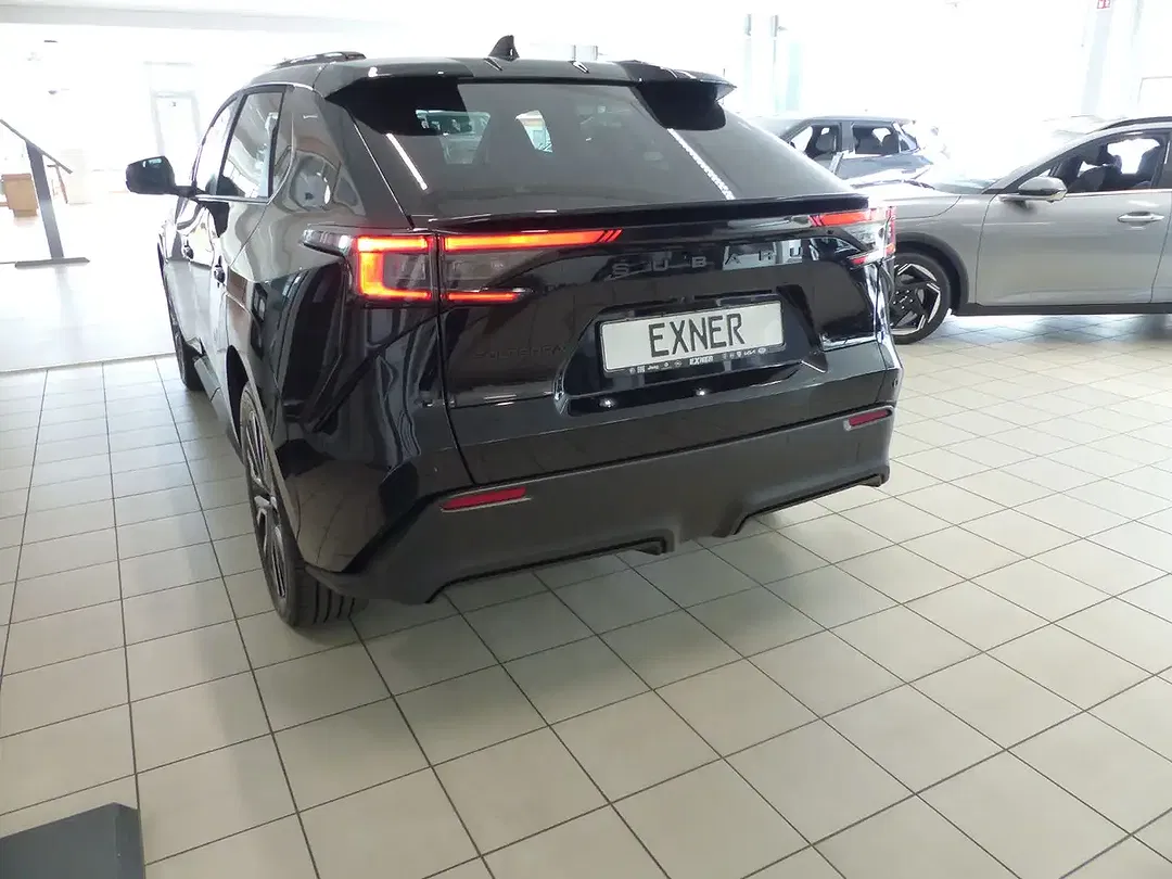 Subaru Solterra AWD Comfort - Thumbnail 4