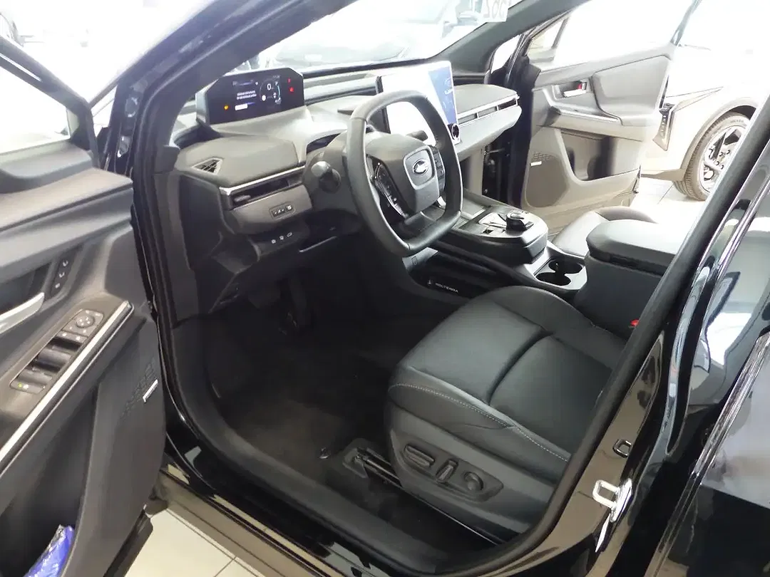 Subaru Solterra AWD Comfort - Thumbnail 7
