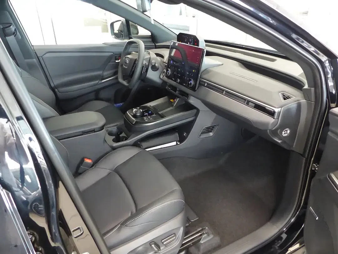 Subaru Solterra AWD Comfort - Thumbnail 9