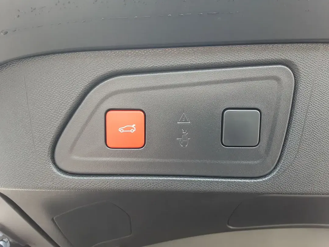 Citroen C5 Aircross EAT8 Max - Thumbnail 13