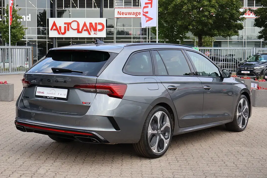 Skoda Octavia 2.0 TSI DSG vRS Combi - Thumbnail 4