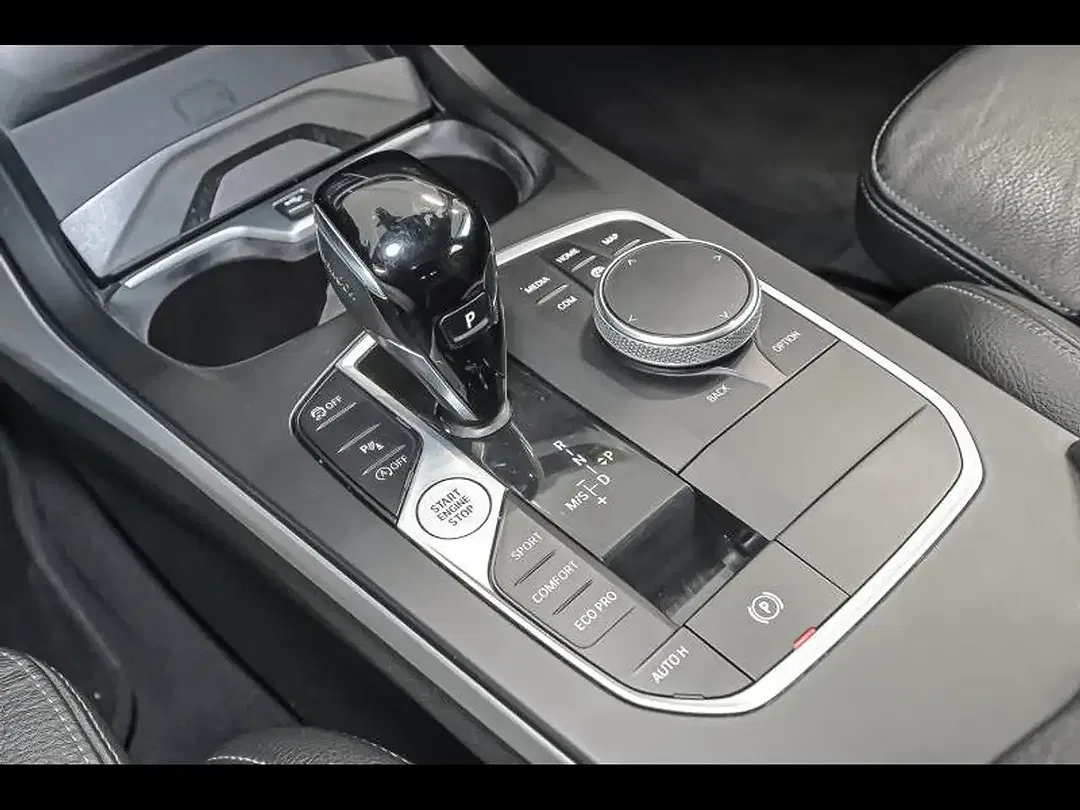 BMW 118 - Thumbnail 11