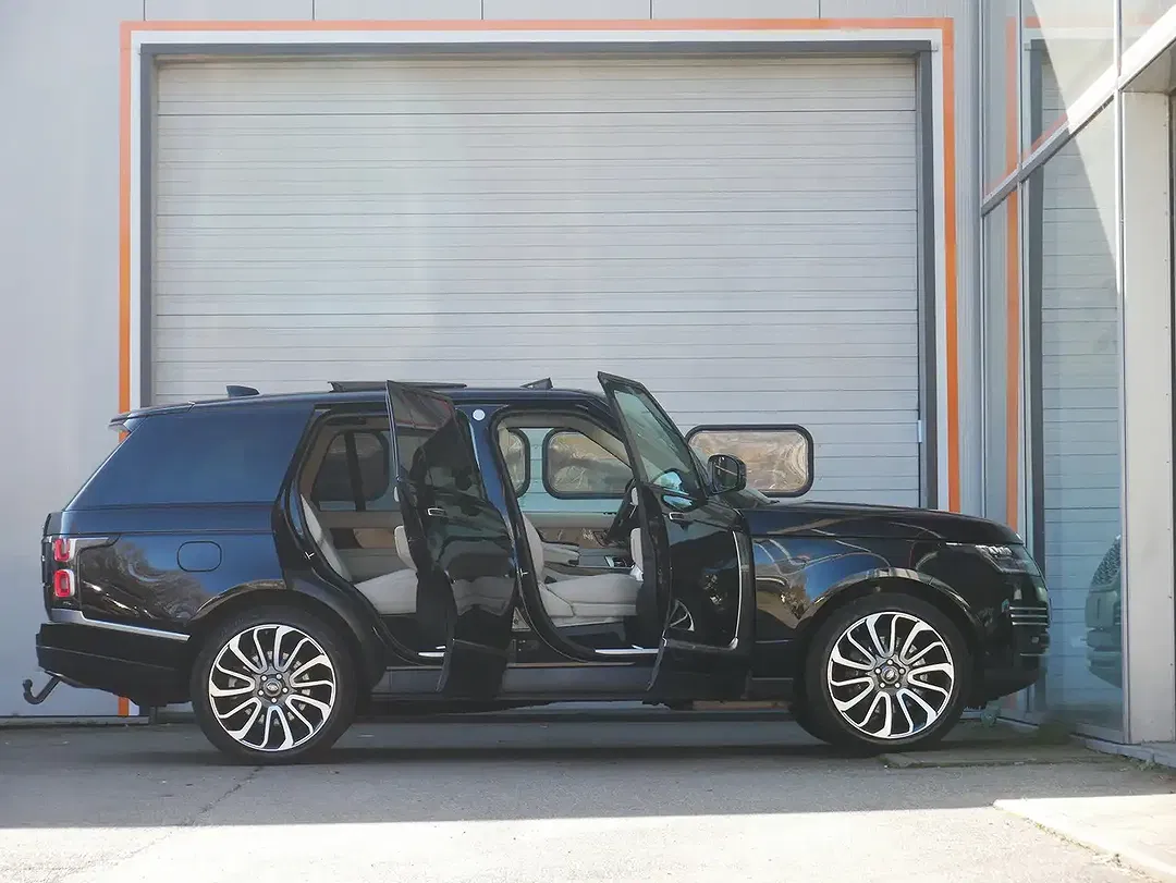 Land Rover Range Rover P400 3.0 Autobiography - Thumbnail 6