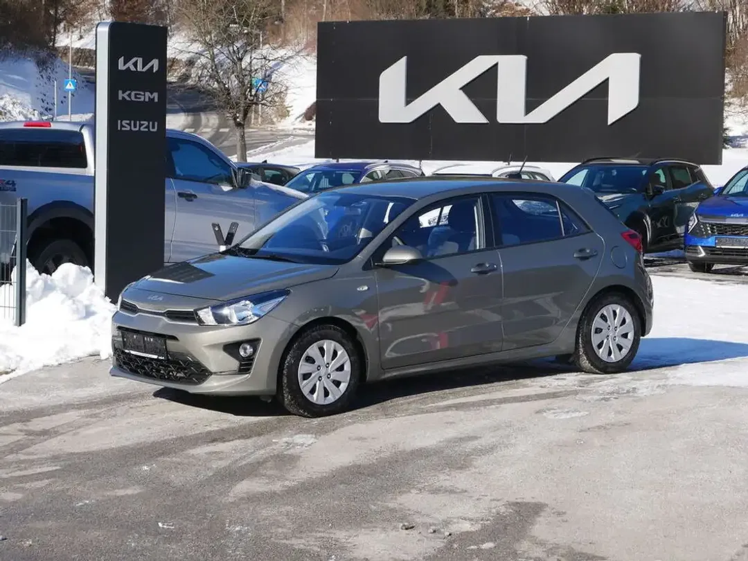 Kia Rio 1.2 - foto 1