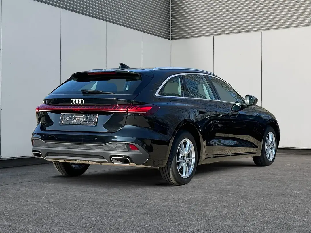 Audi A5 Avant Base - Thumbnail 3