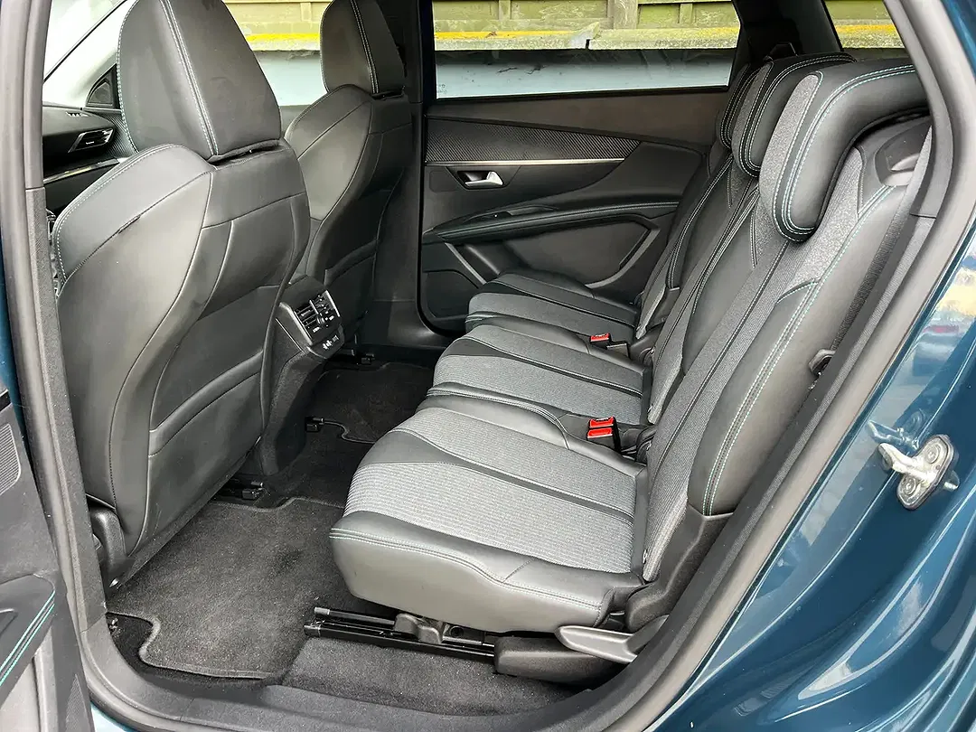 Peugeot 5008 PureTech Allure - Thumbnail 13
