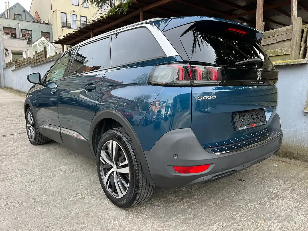 Peugeot 5008 PureTech Allure - Thumbnail 4