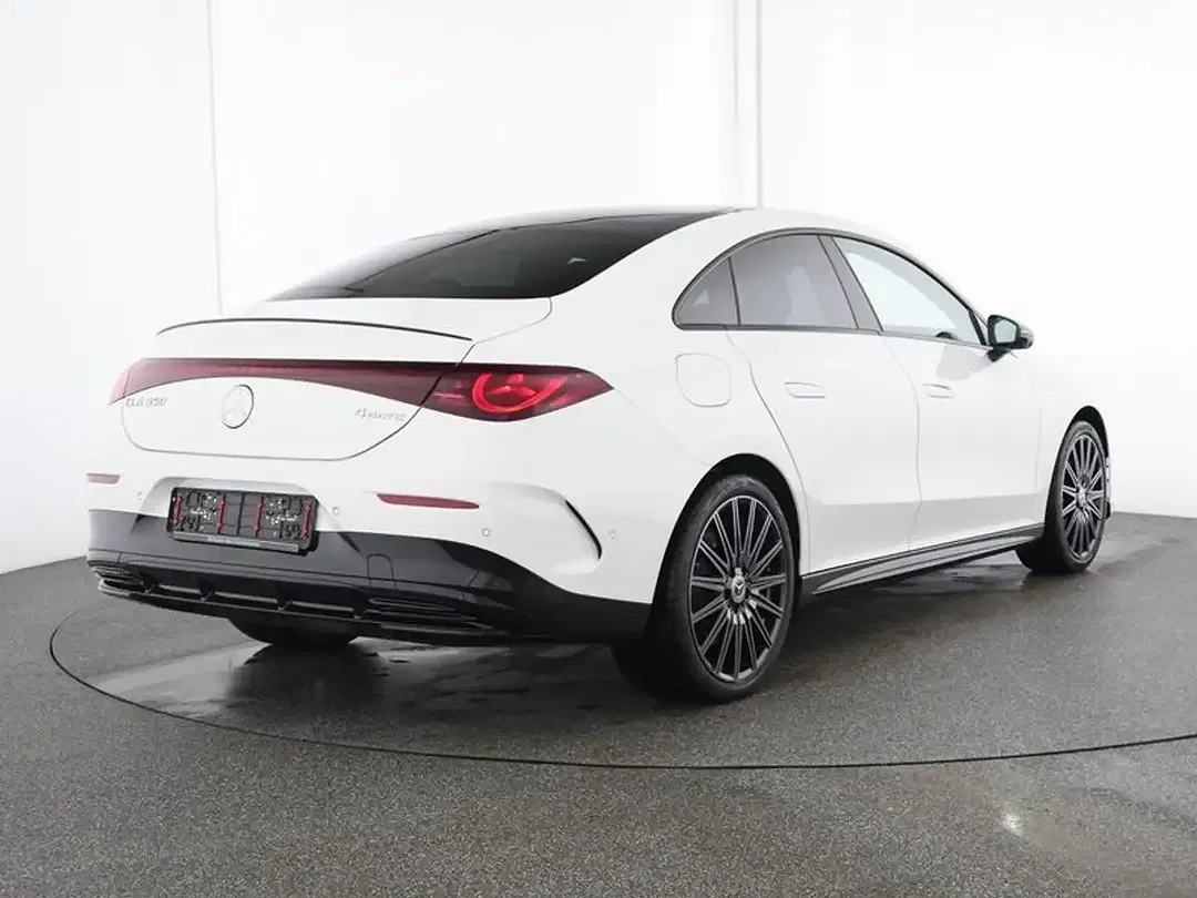 Mercedes-Benz CLA 350 EQ 4MATIC Burmester Night - Thumbnail 2