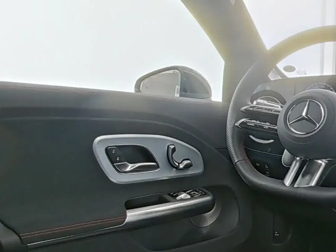 Mercedes-Benz CLA 350 EQ 4MATIC Burmester Night - Thumbnail 9
