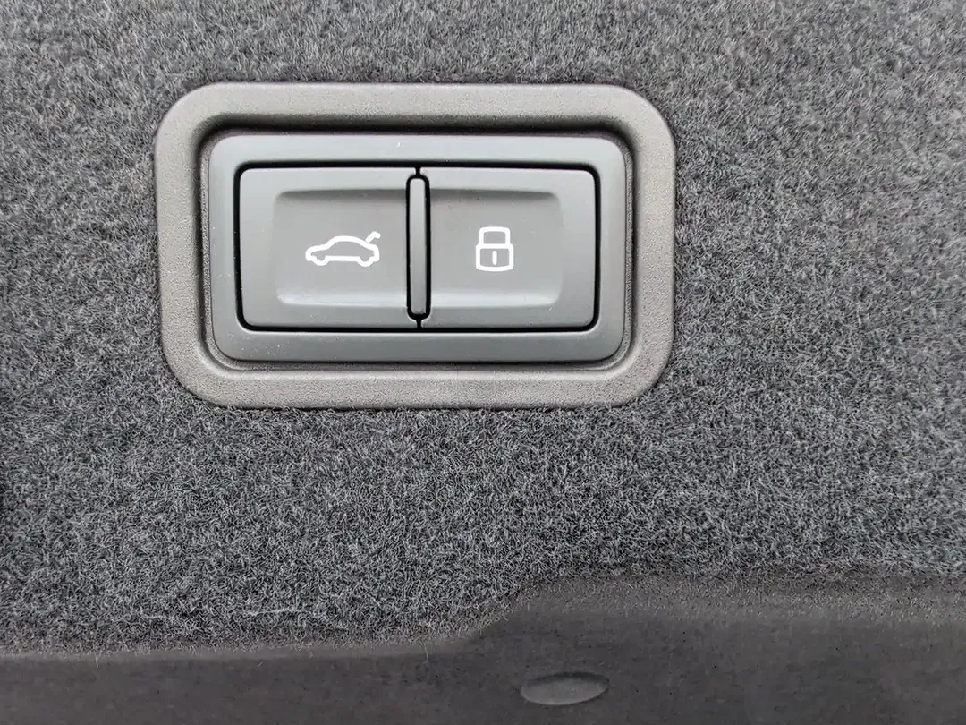 Audi S8 TFSI quattro advanced - Thumbnail 12