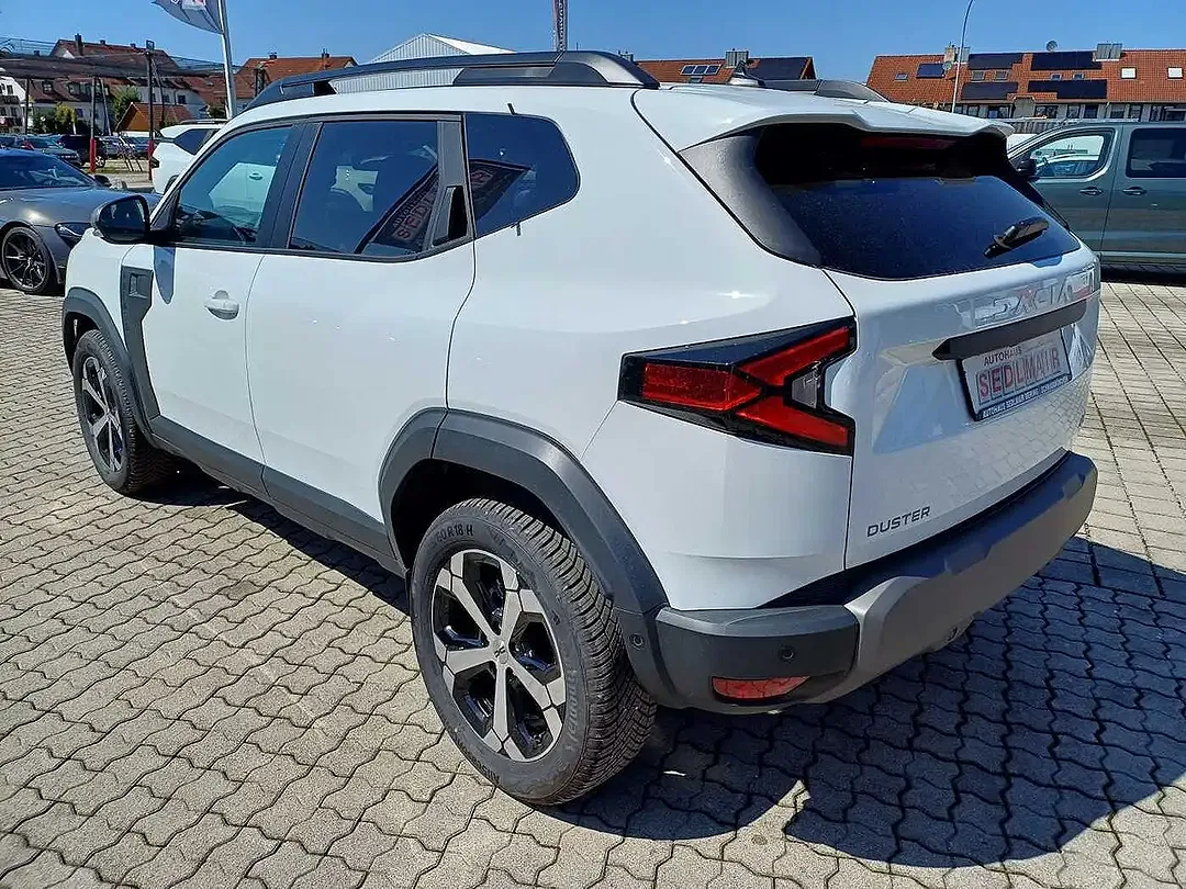 Dacia Duster TCe 4x4 Journey - Thumbnail 4
