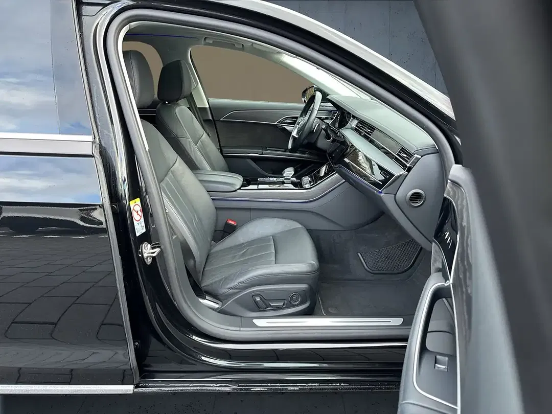 Audi A8 60 TFSI e quattro - foto 8