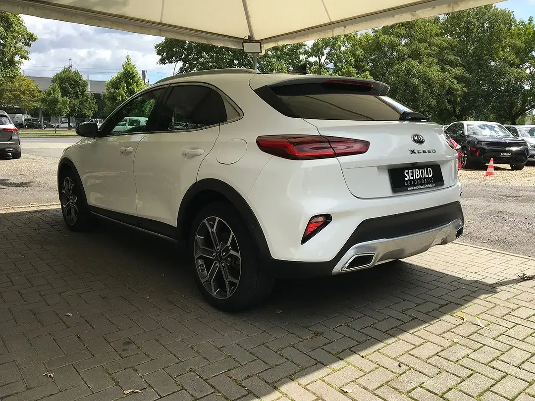 Kia XCeed 1.6 PHEV Hybrid Platinum Edition - Thumbnail 6