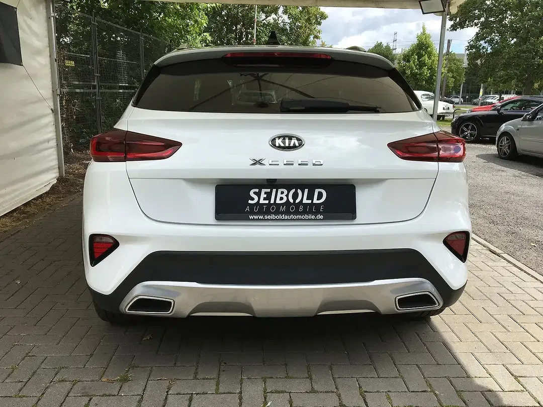Kia XCeed 1.6 PHEV Hybrid Platinum Edition - Thumbnail 7
