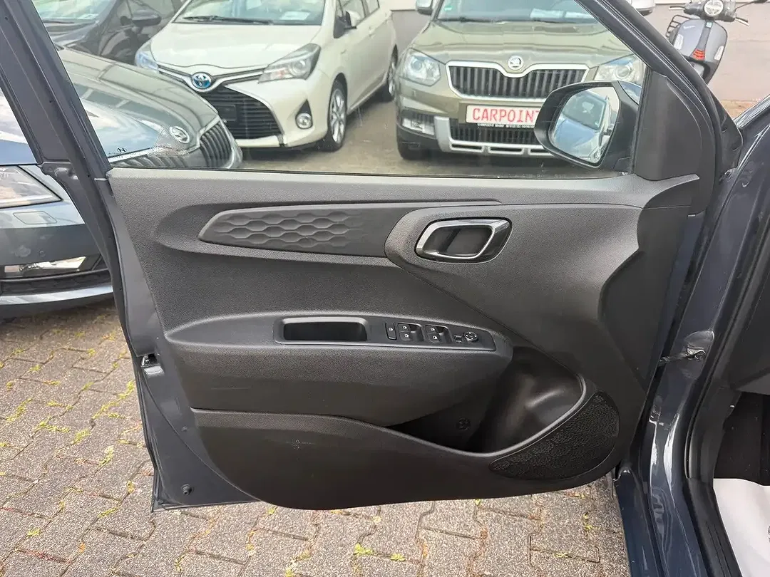 Hyundai i10 AUT - Thumbnail 10