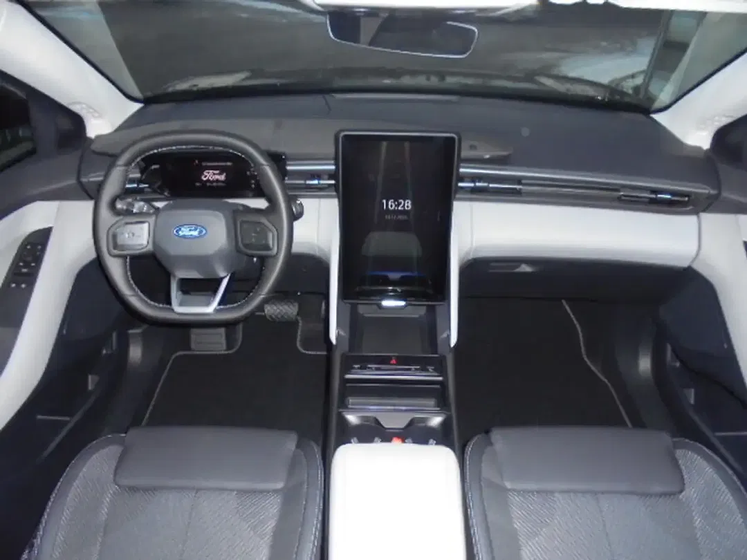 Ford Explorer Extended Range Select - Thumbnail 9