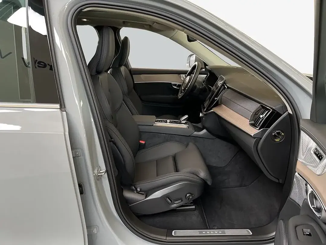 Volvo XC90 T8 AWD Ultra Bright - Thumbnail 11
