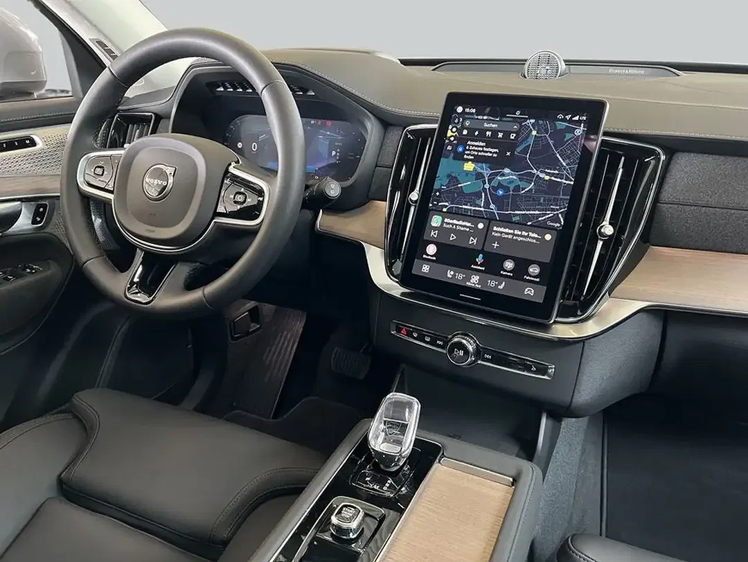 Volvo XC90 T8 AWD Ultra Bright - Thumbnail 12