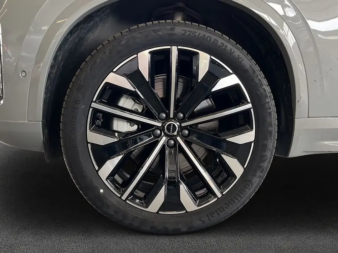 Volvo XC90 T8 AWD Ultra Bright - Thumbnail 6