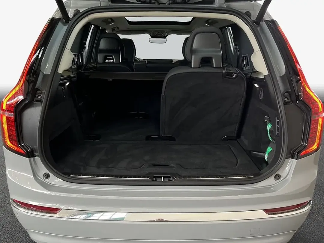 Volvo XC90 T8 AWD Ultra Bright - Thumbnail 7