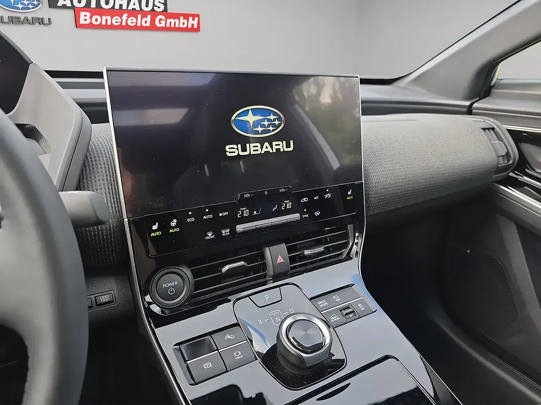 Subaru Solterra Platinum Plus - Thumbnail 13