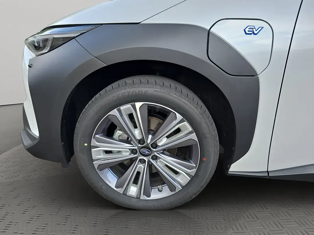 Subaru Solterra Platinum Plus - foto 24