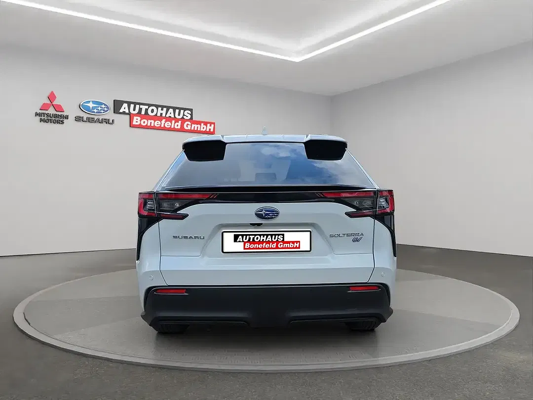 Subaru Solterra Platinum Plus - Thumbnail 5
