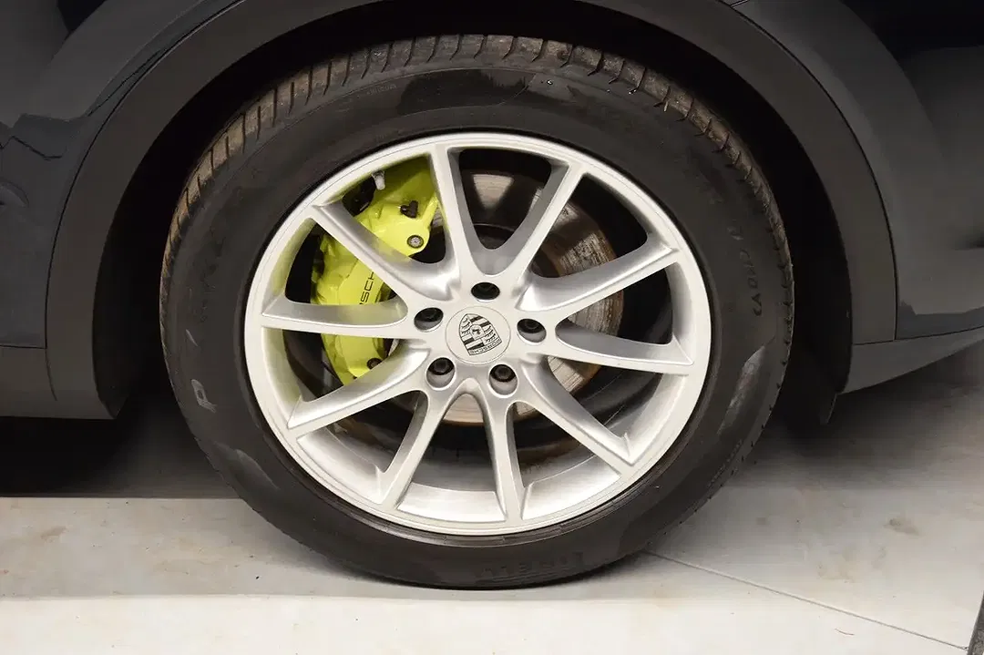 Porsche Cayenne E-Hybrid - Thumbnail 13