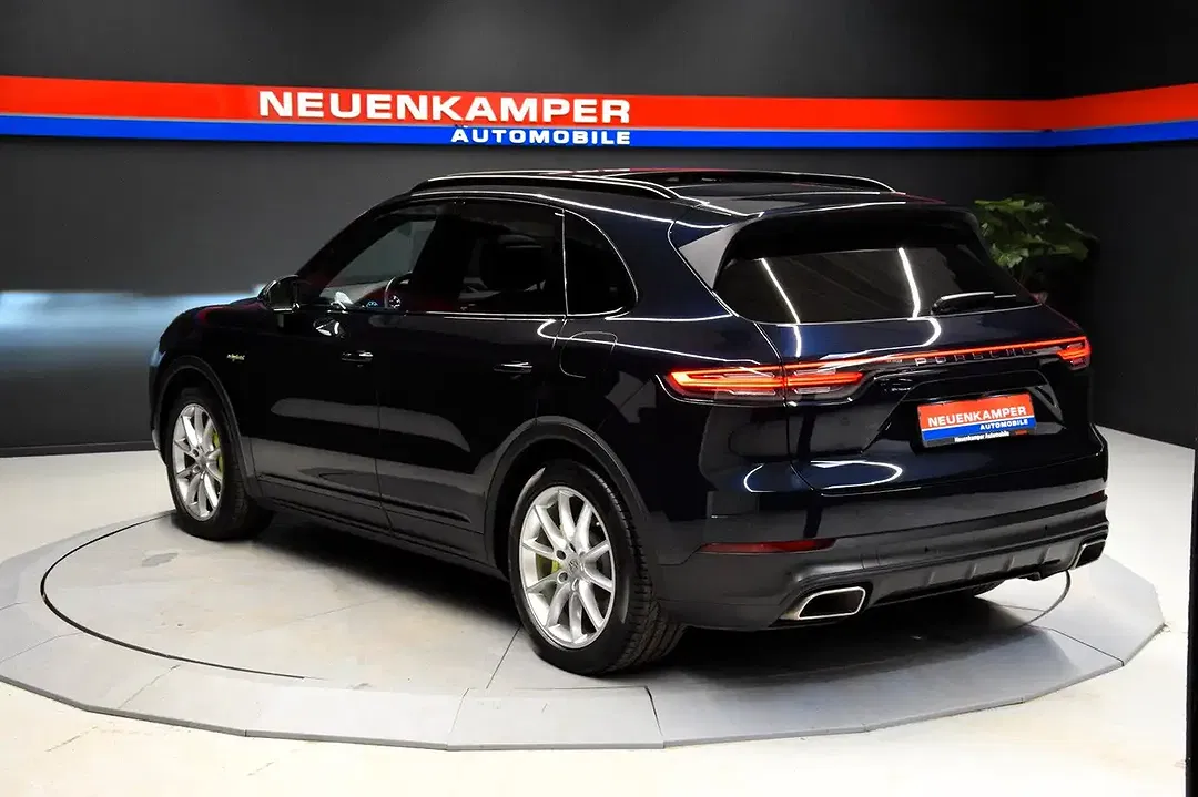 Porsche Cayenne E-Hybrid - Thumbnail 4