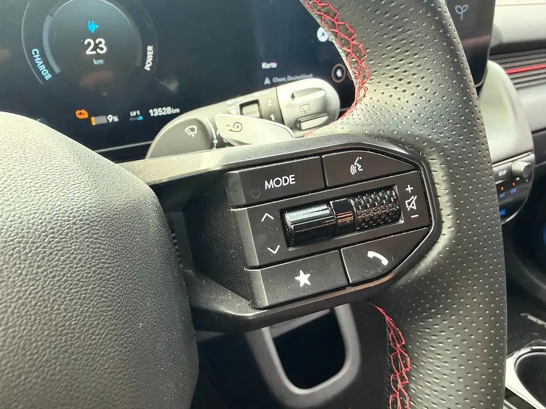 Hyundai IONIQ 5 N Line - Thumbnail 14