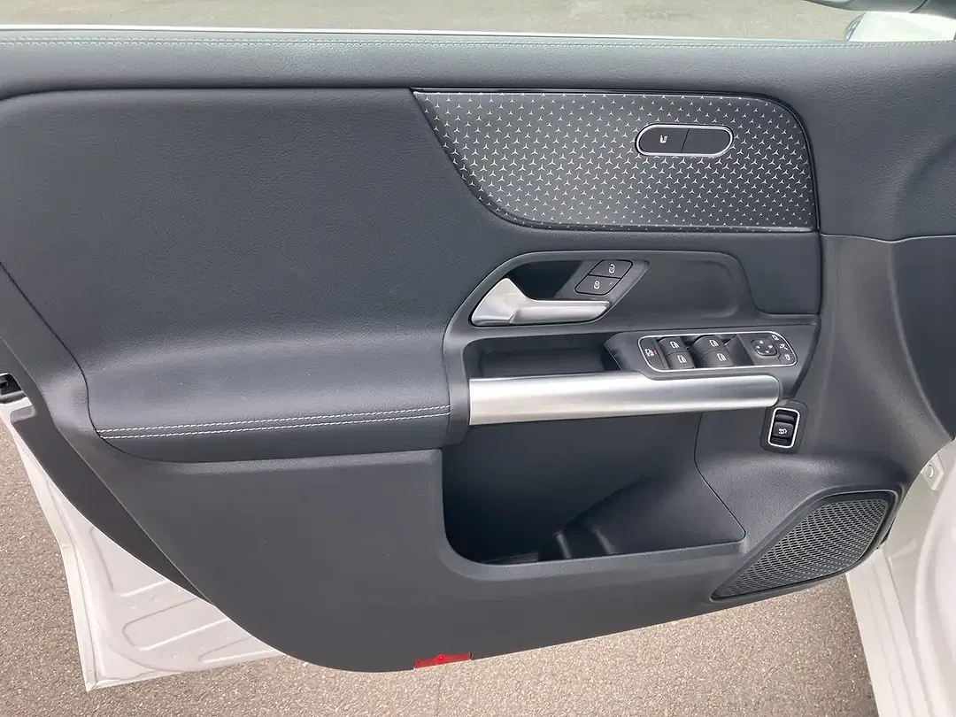 Mercedes-Benz B 180 - Thumbnail 10