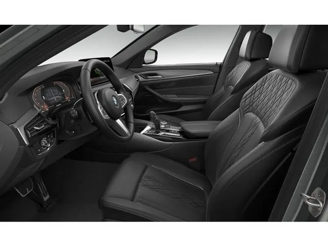 BMW 530 xDrive M Touring - Thumbnail 3