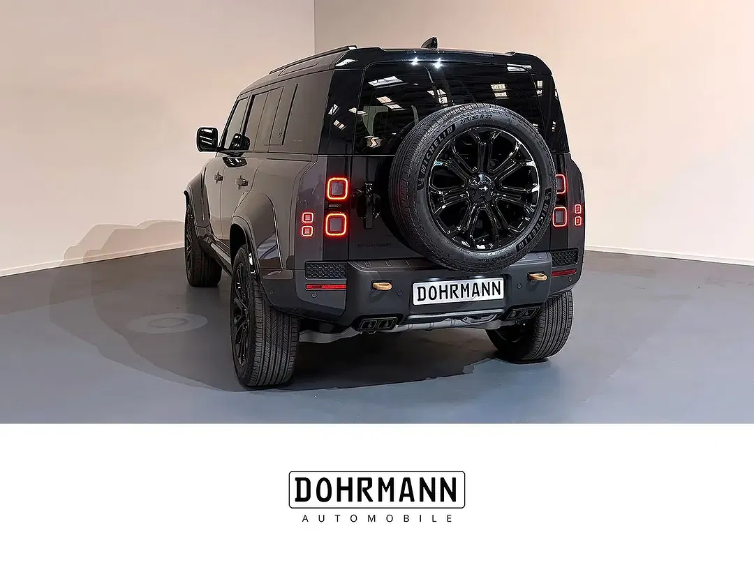 Land Rover Defender 4.4 V8 OCTA - Thumbnail 12