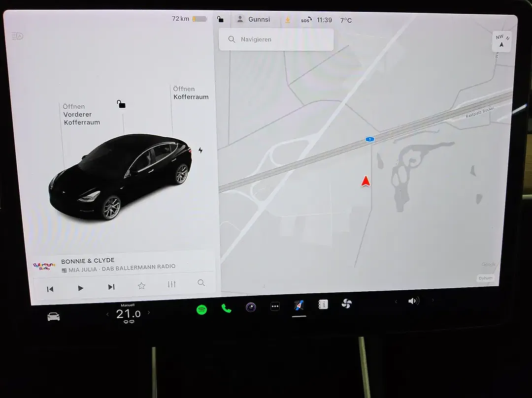 Tesla Model 3 AWD Dual Motor Long Range - Thumbnail 4