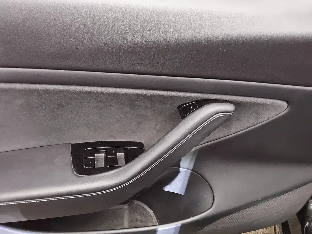 Tesla Model 3 AWD Dual Motor Long Range - Thumbnail 5