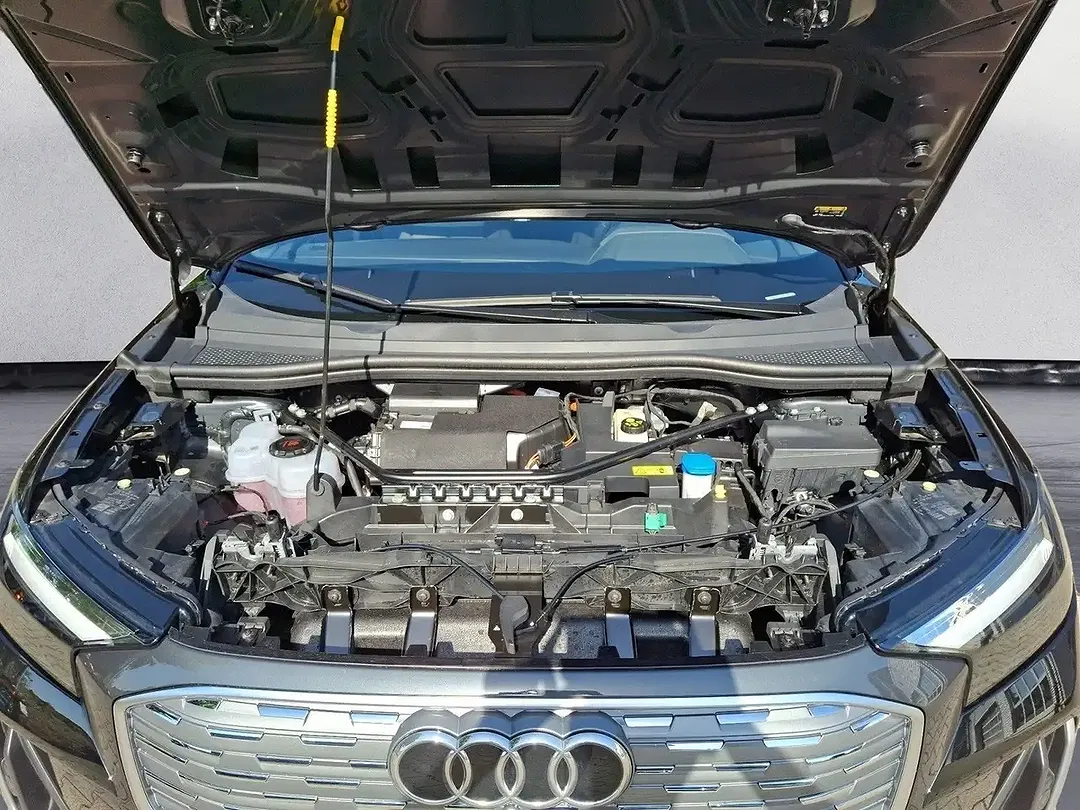 Audi Q4 e-tron Sportback - Thumbnail 10